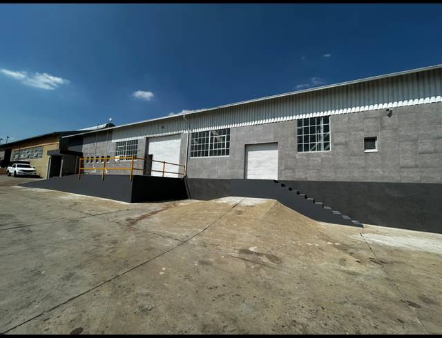 450M² WAREHOUSE TO LET IN WYNBERG